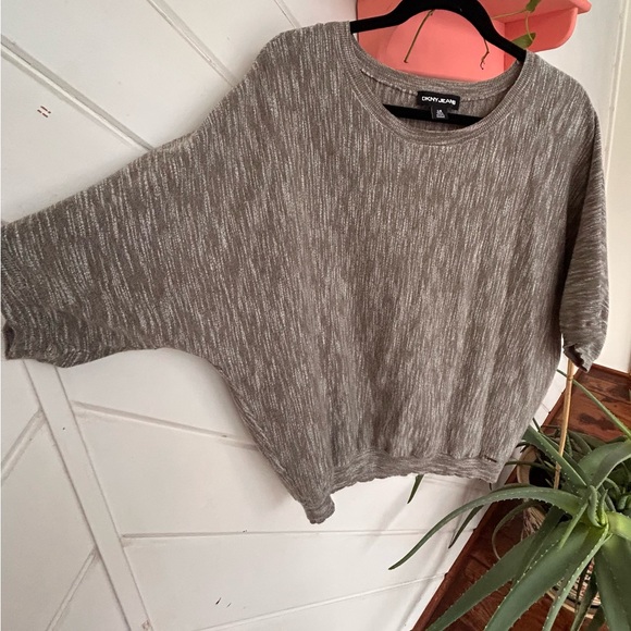 DKNY Heathered Gray Short Sleeve Top - Picture 3 of 5